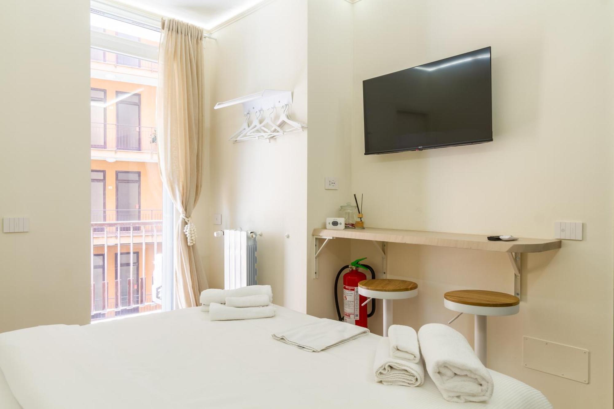 Petite - Design & Comfort * Mailand